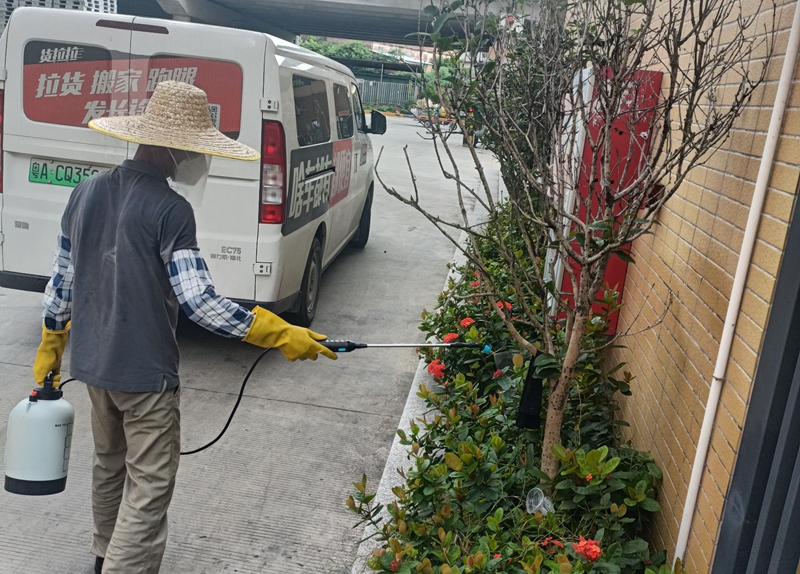 全储物流园区开展灭蚊消杀行动，筑牢环境安全防线