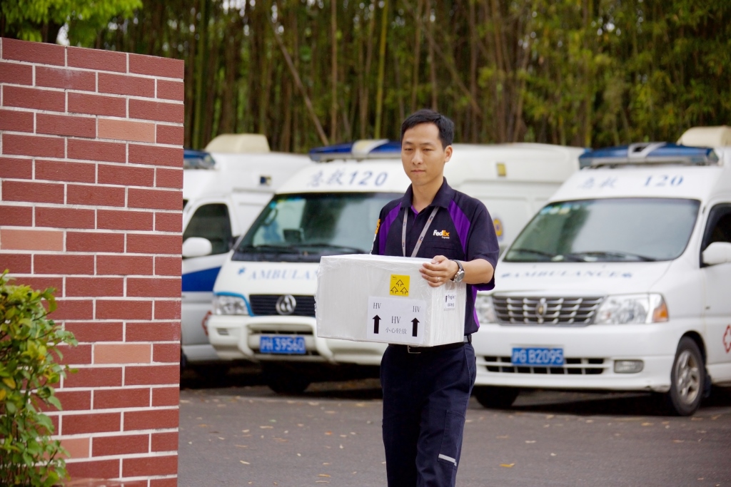 联邦快递提高了医疗保健的温度控制运输质量