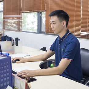 仓库业务经理