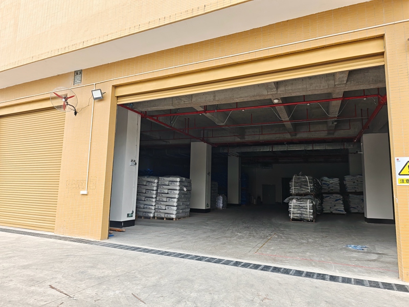 叉车坡道行驶，你需要注意这 3 个技巧