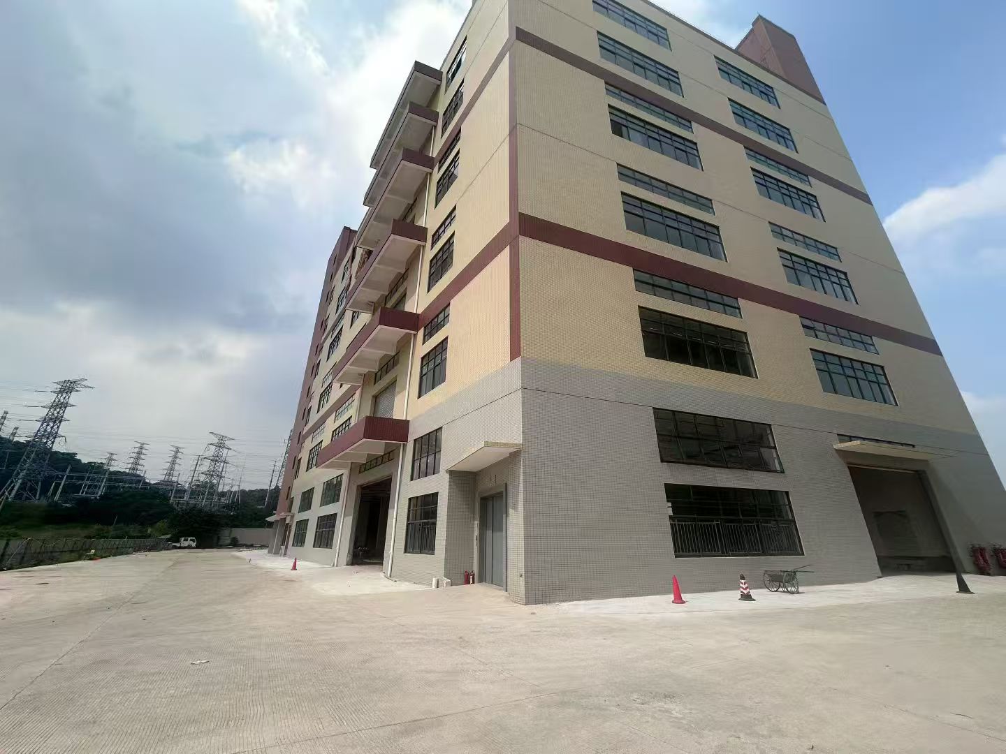 佛山狮山镇仓库出租 佛山仓储出租 50方起租专人托管更省心