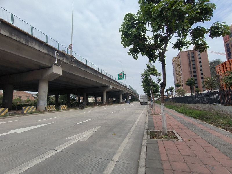 佛山仓库出租大门道路