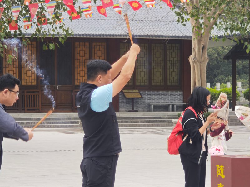 西樵山祈福 西樵山祈福